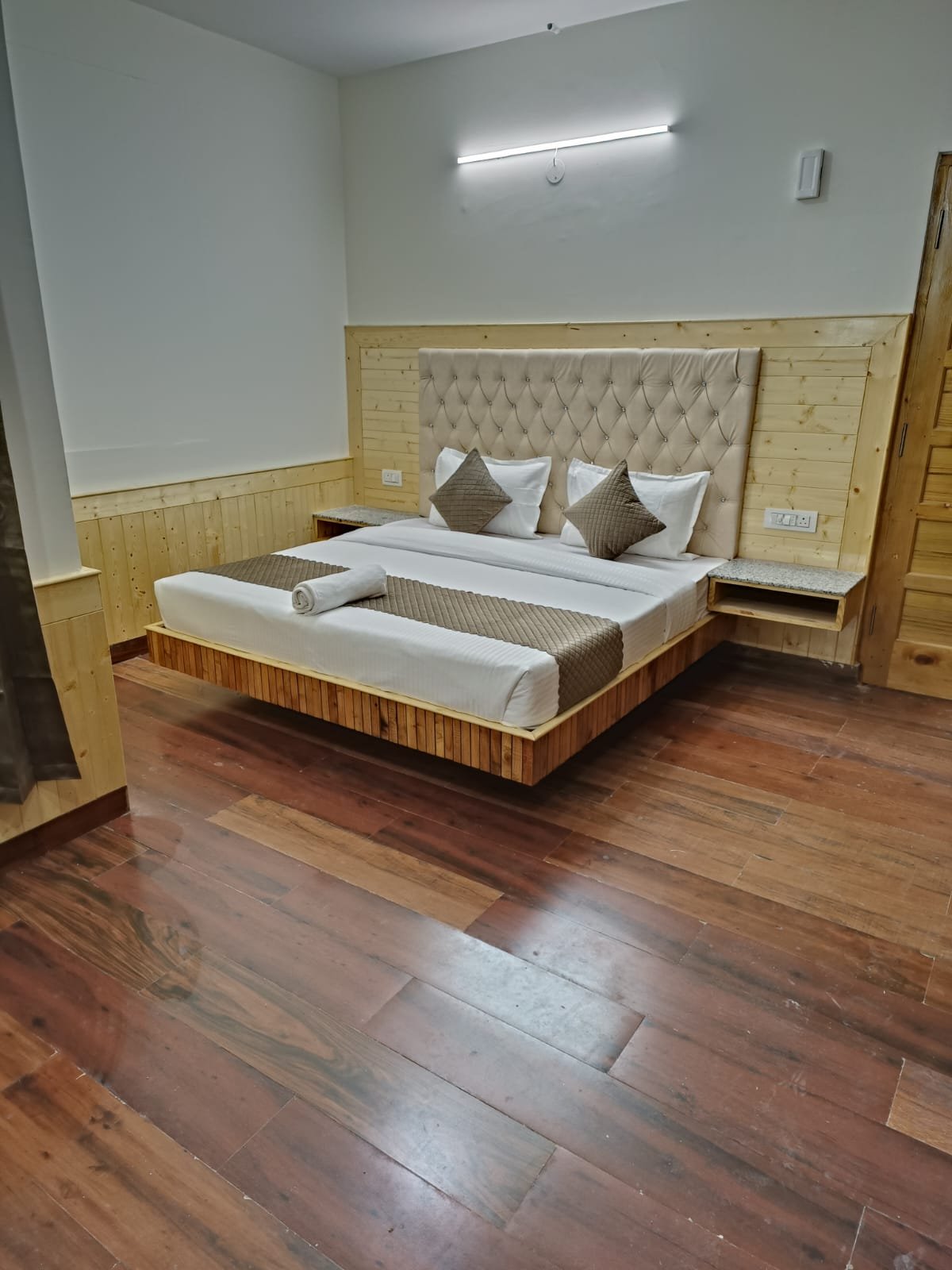 BTH Hotels & Resorts – Rooms & interiors, view 13
